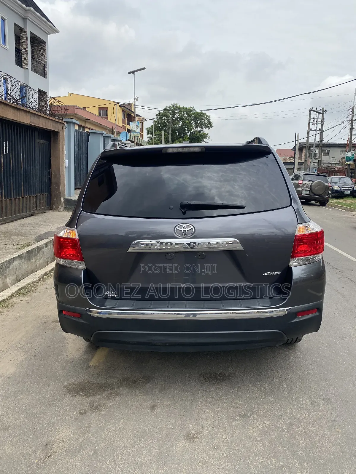 Toyota Highlander SE 2011 Gray