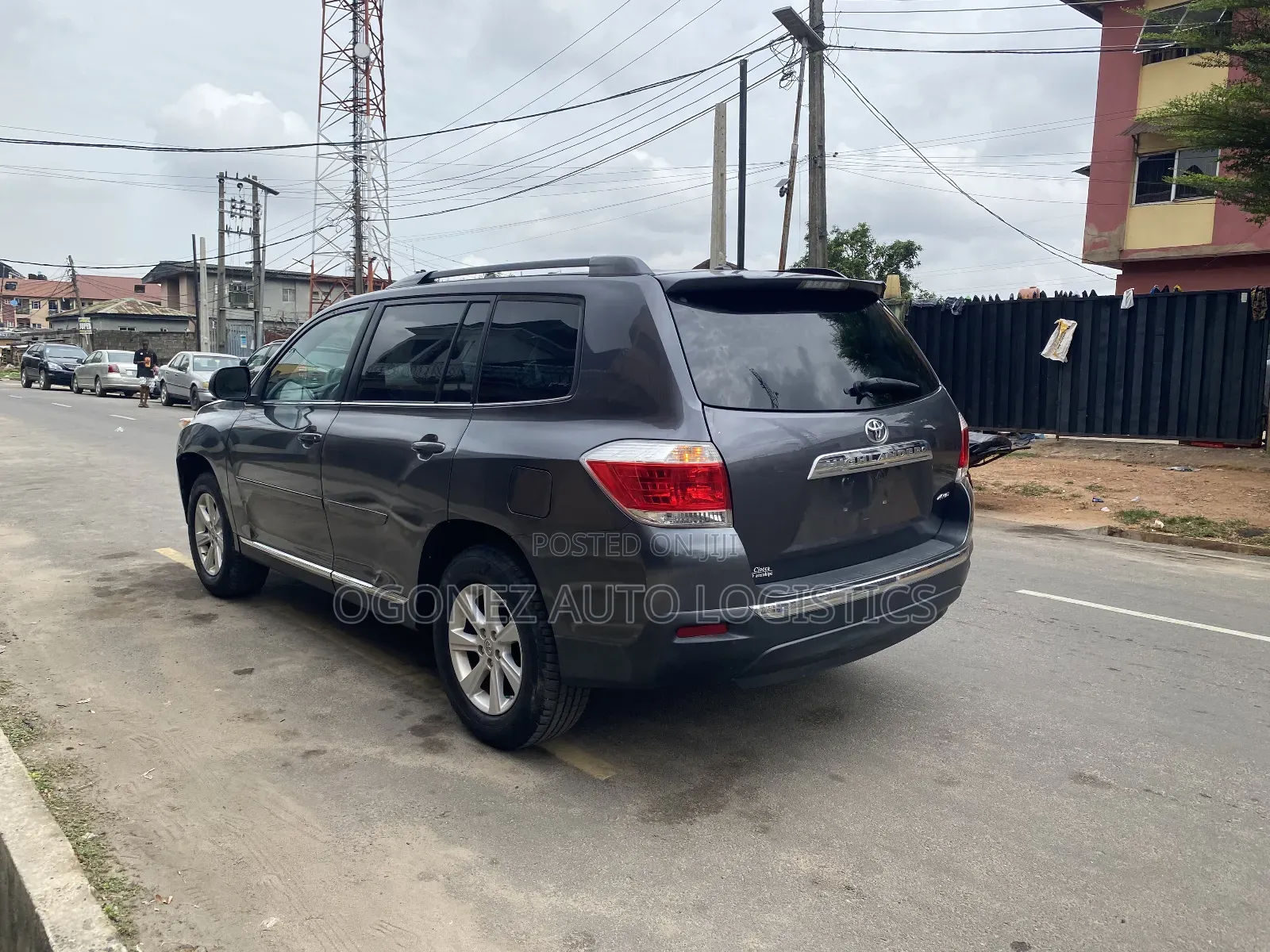 Toyota Highlander SE 2011 Gray
