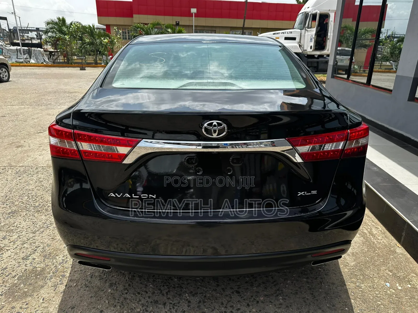 Toyota Avalon XLE 4dr Sedan (3.5L 6cyl 6A) 2014 Black