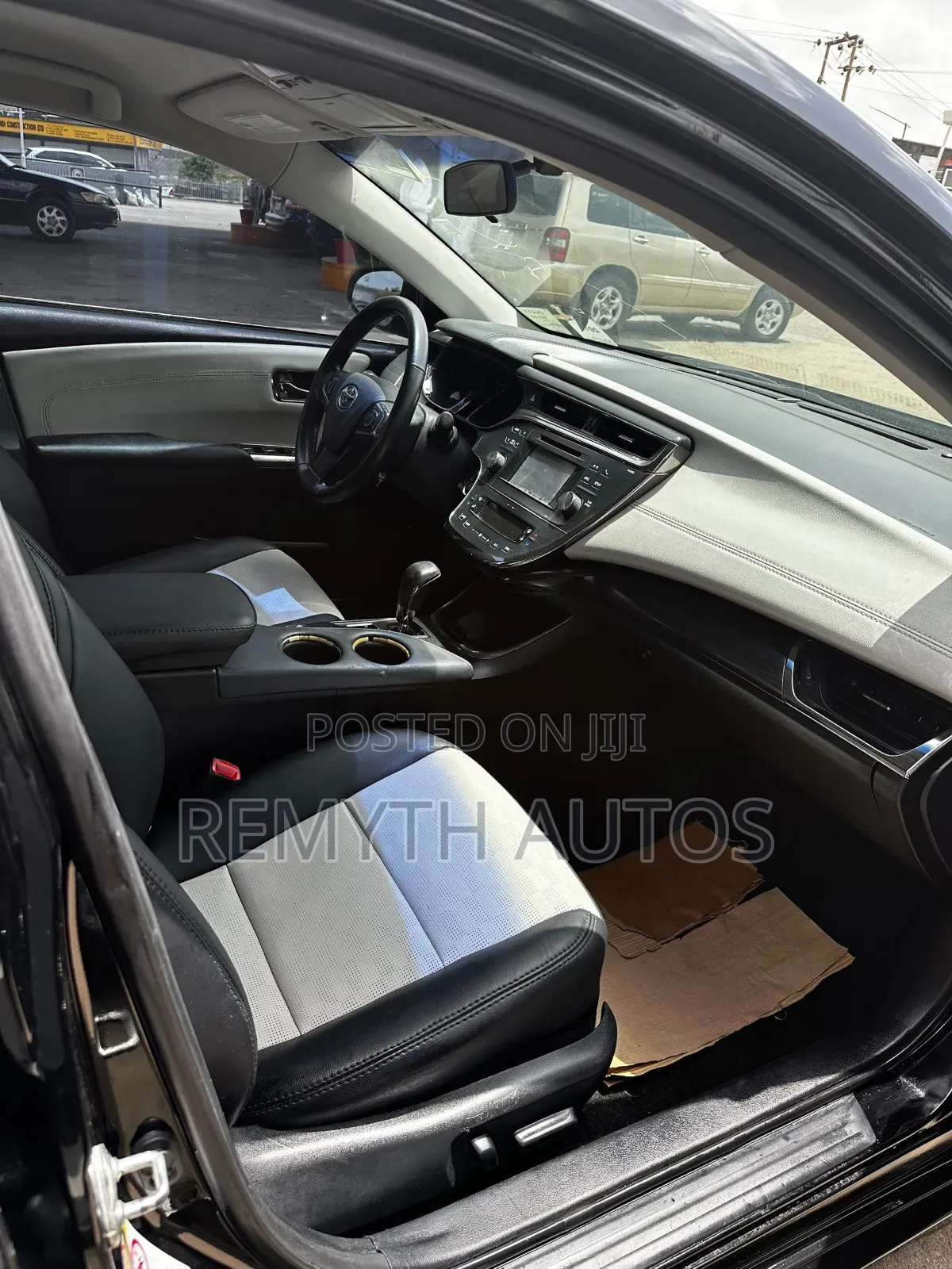 Toyota Avalon XLE 4dr Sedan (3.5L 6cyl 6A) 2014 Black