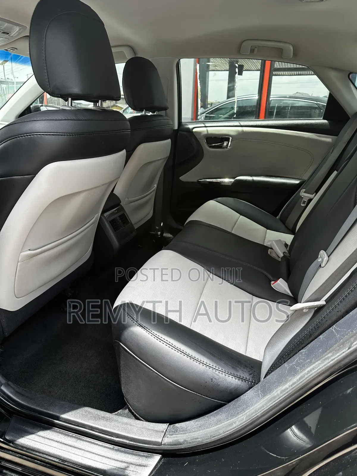 Toyota Avalon XLE 4dr Sedan (3.5L 6cyl 6A) 2014 Black
