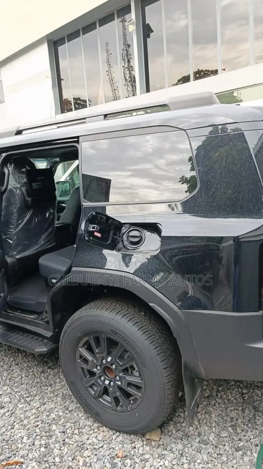 New Toyota Land Cruiser Prado 2.8 2025 Black
