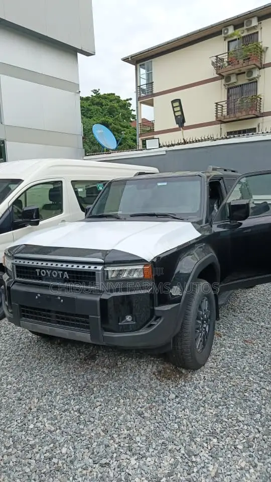 New Toyota Land Cruiser Prado 2.8 2025 Black
