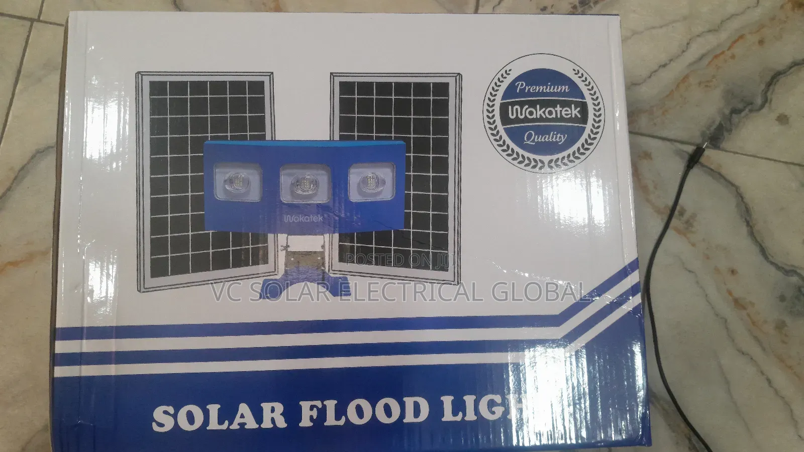 Bright Outdoor Solar Flood Light (Wakatek)