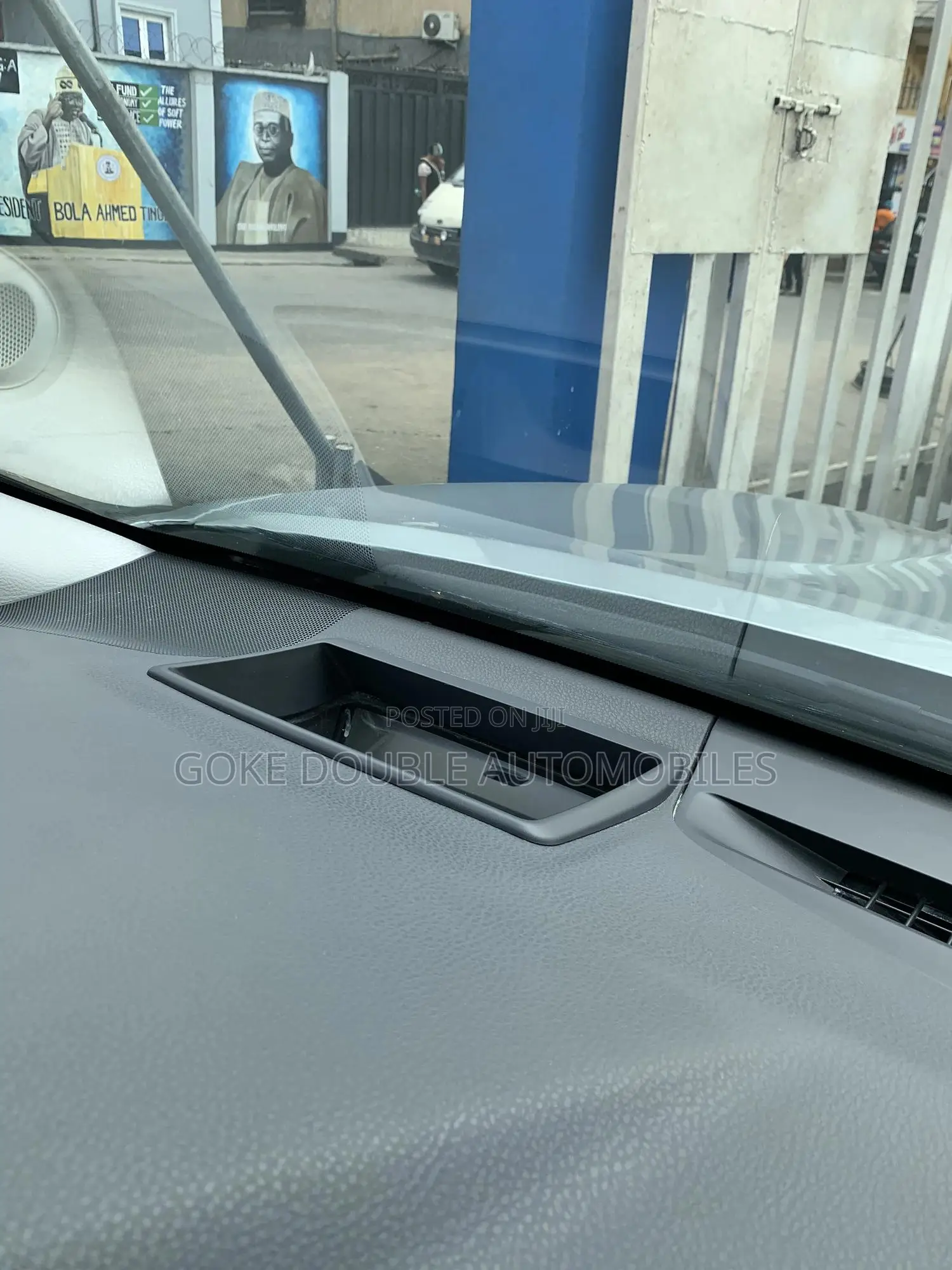 Toyota Camry 2018 Silver