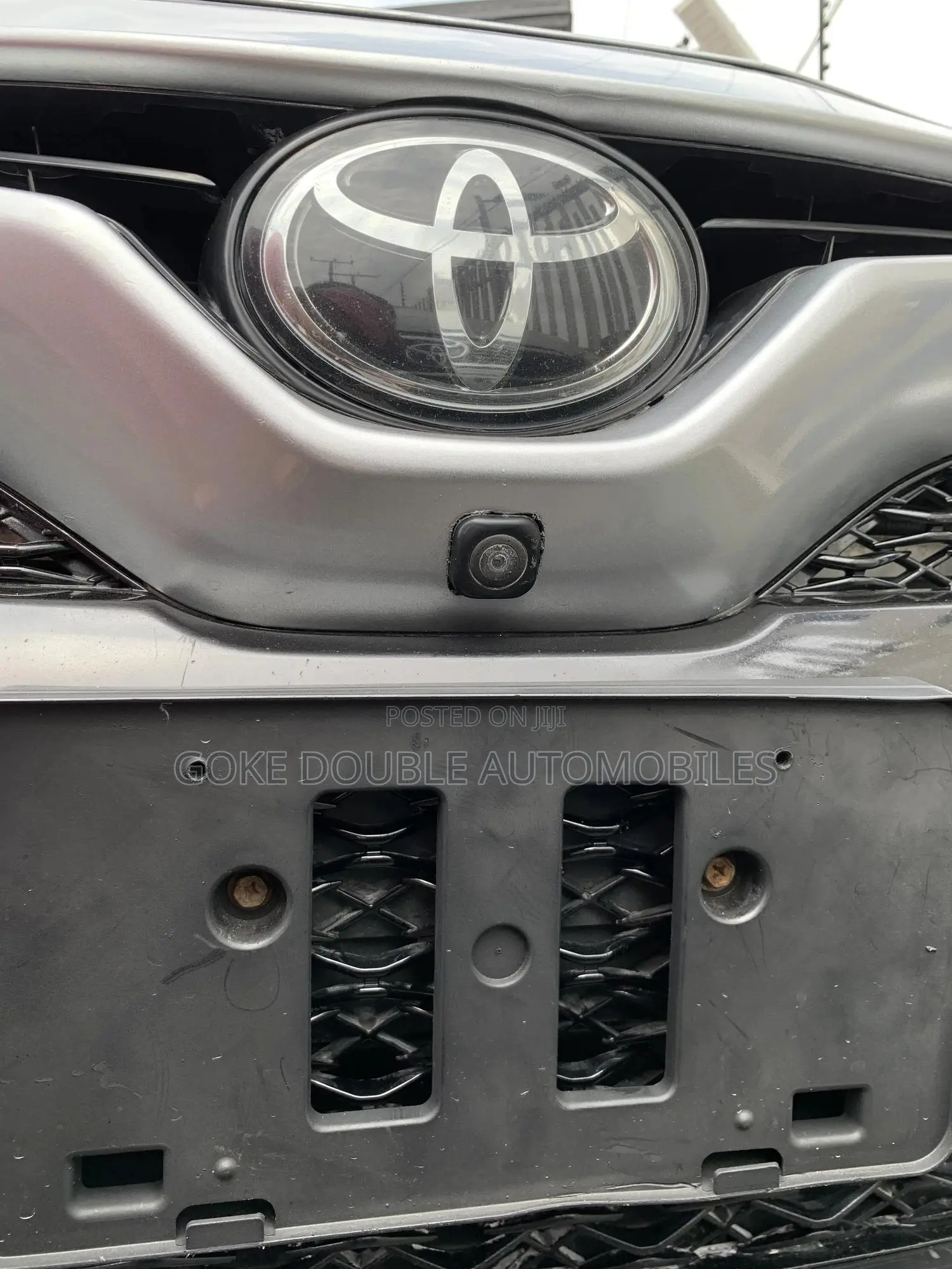 Toyota Camry 2018 Silver