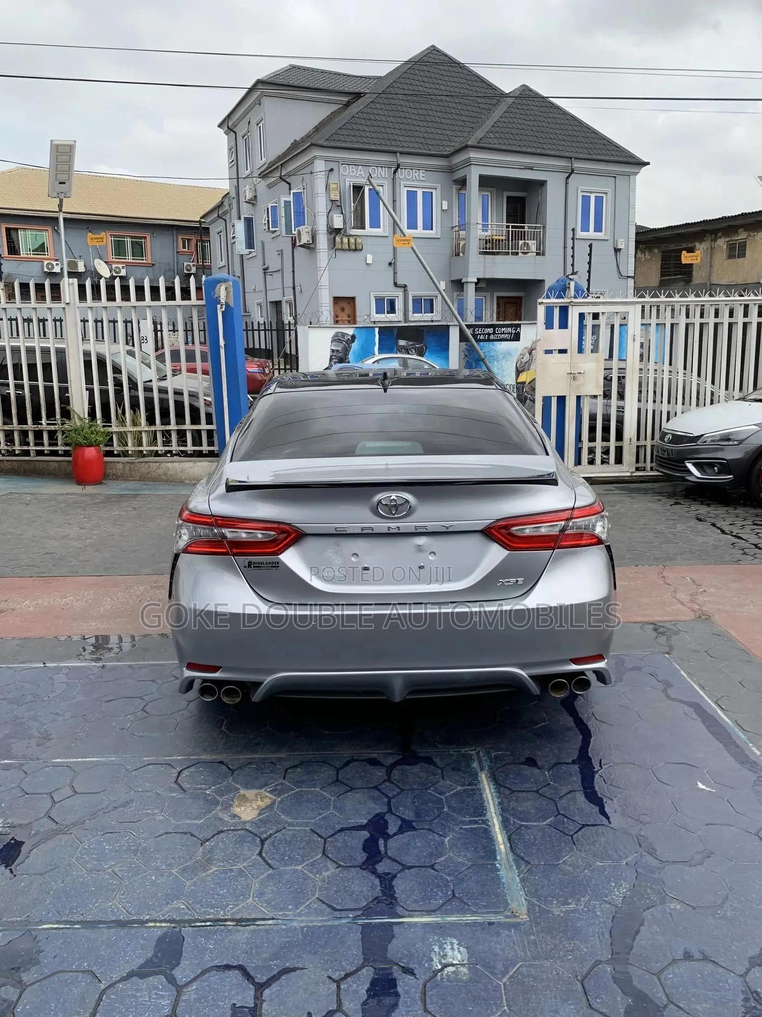 Toyota Camry 2018 Silver