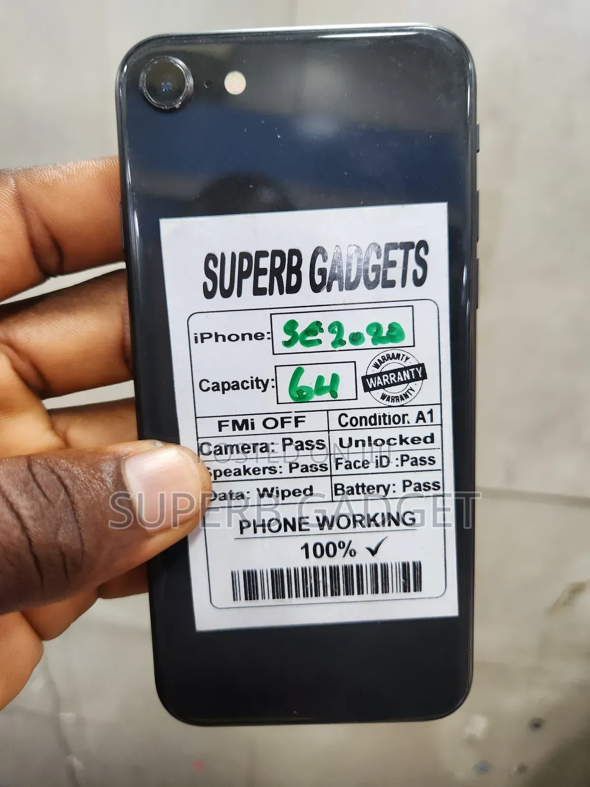 Apple iPhone SE (2020) 64 GB Black