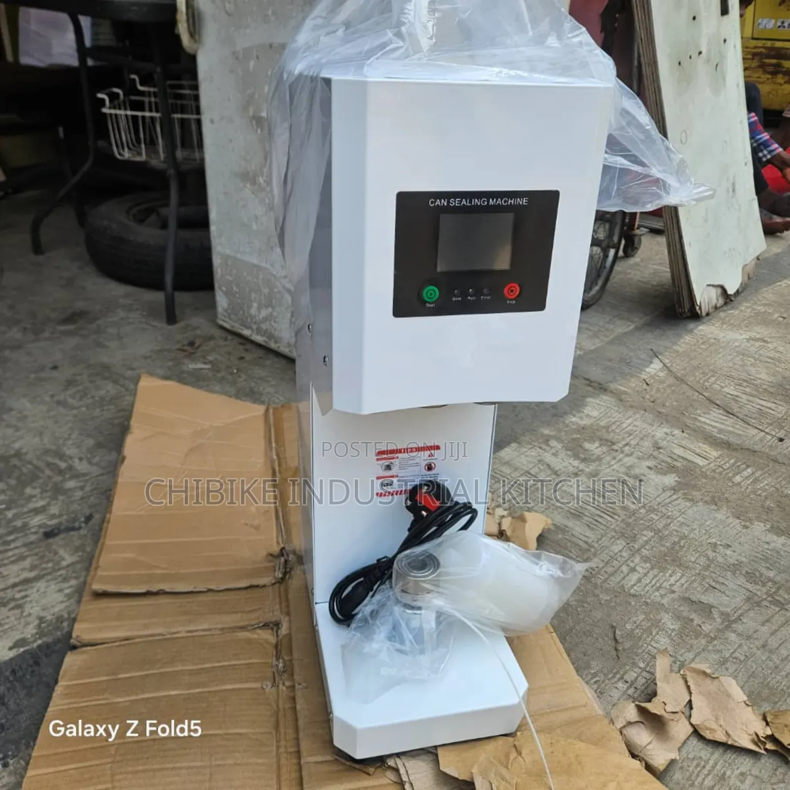 Automatic Can Sealer Machine