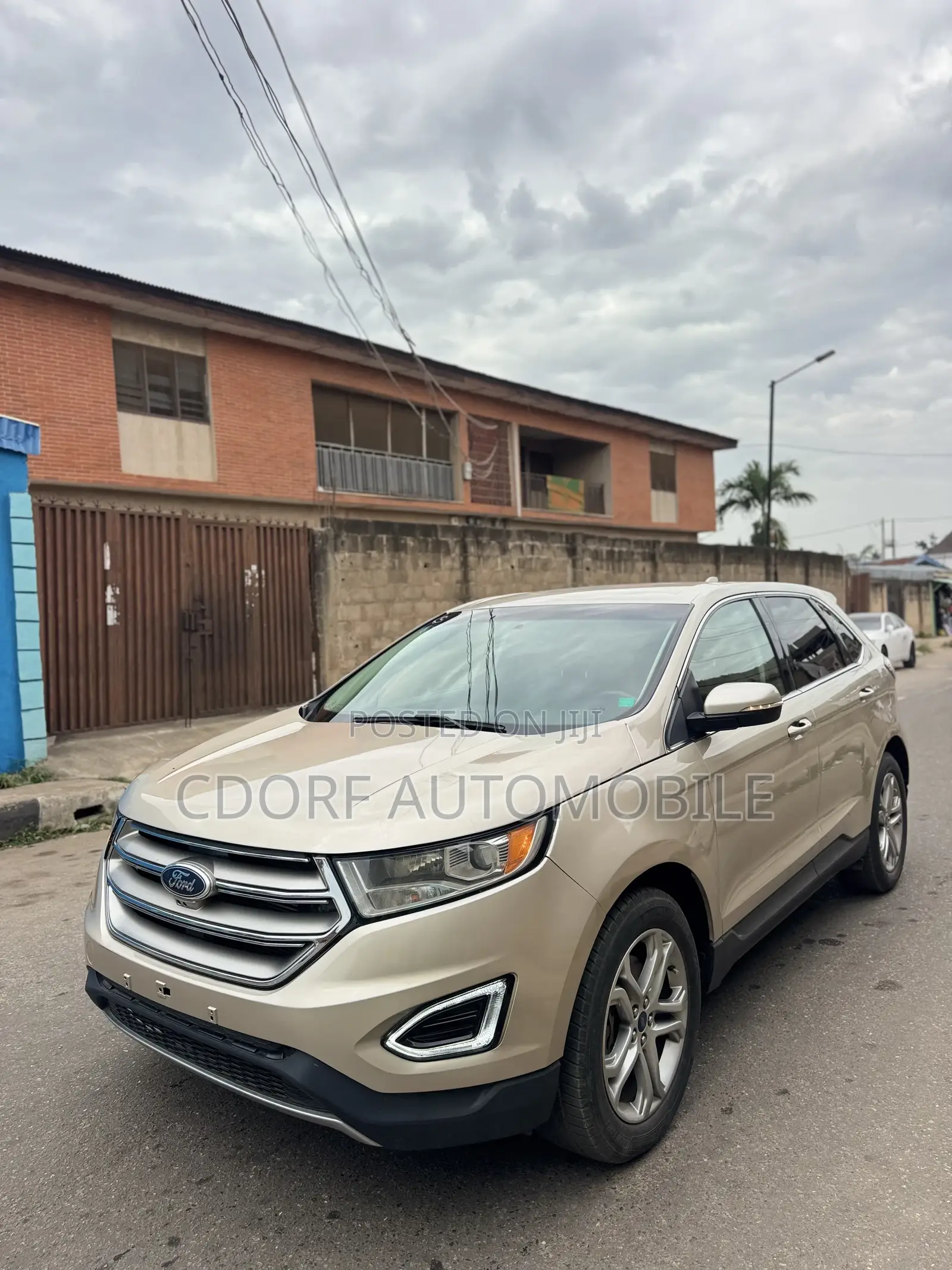 Ford Edge Titanium AWD 2018 Gold