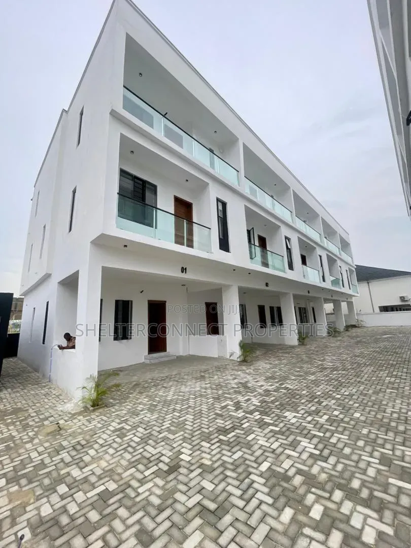 5bdrm Duplex in Ikate for sale