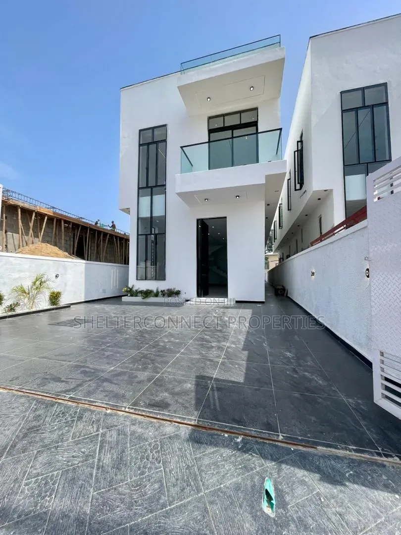 4bdrm Duplex in Ologolo for sale