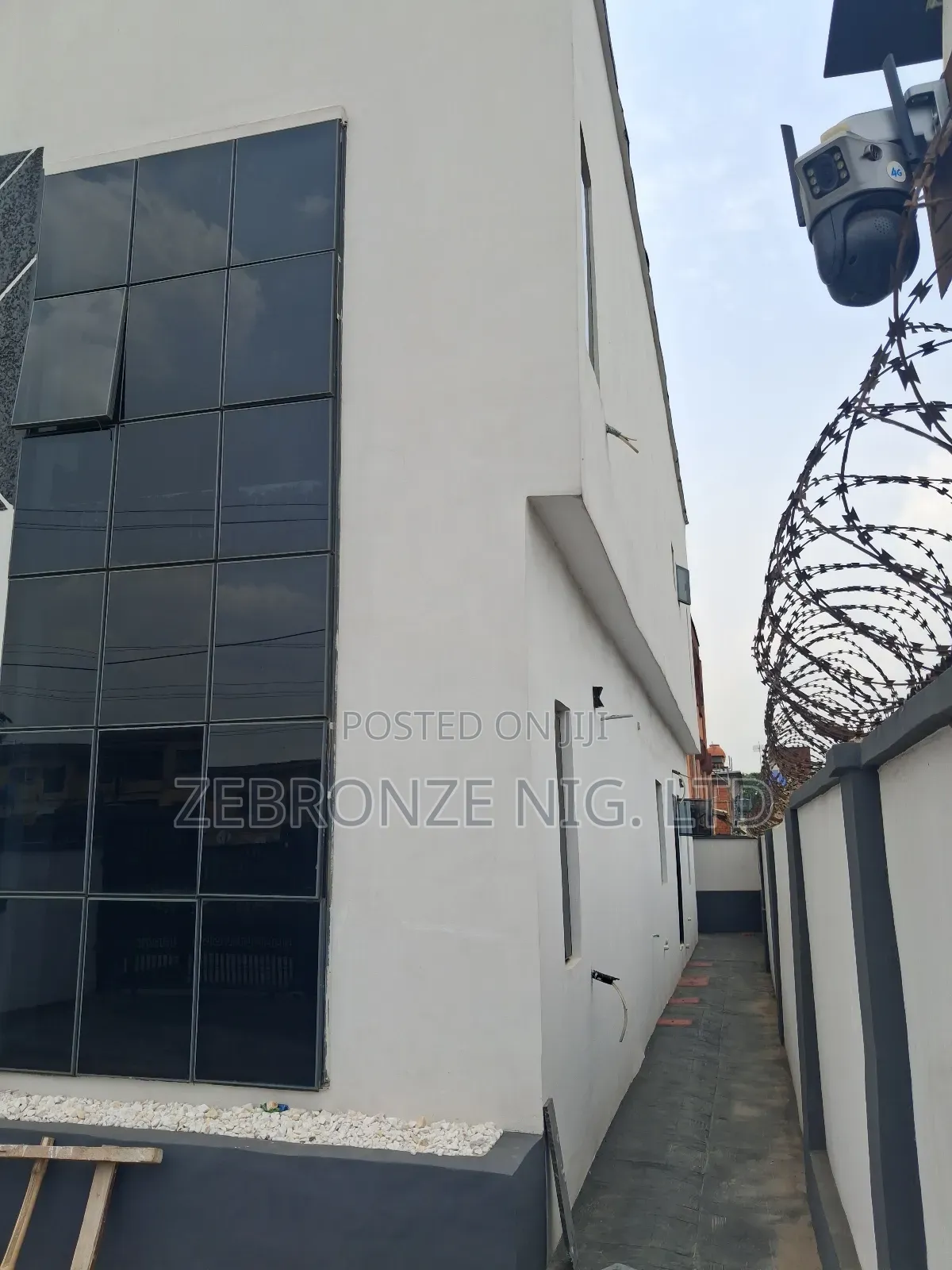 5bdrm Duplex in Dideolu Court Estate, Ogba for sale