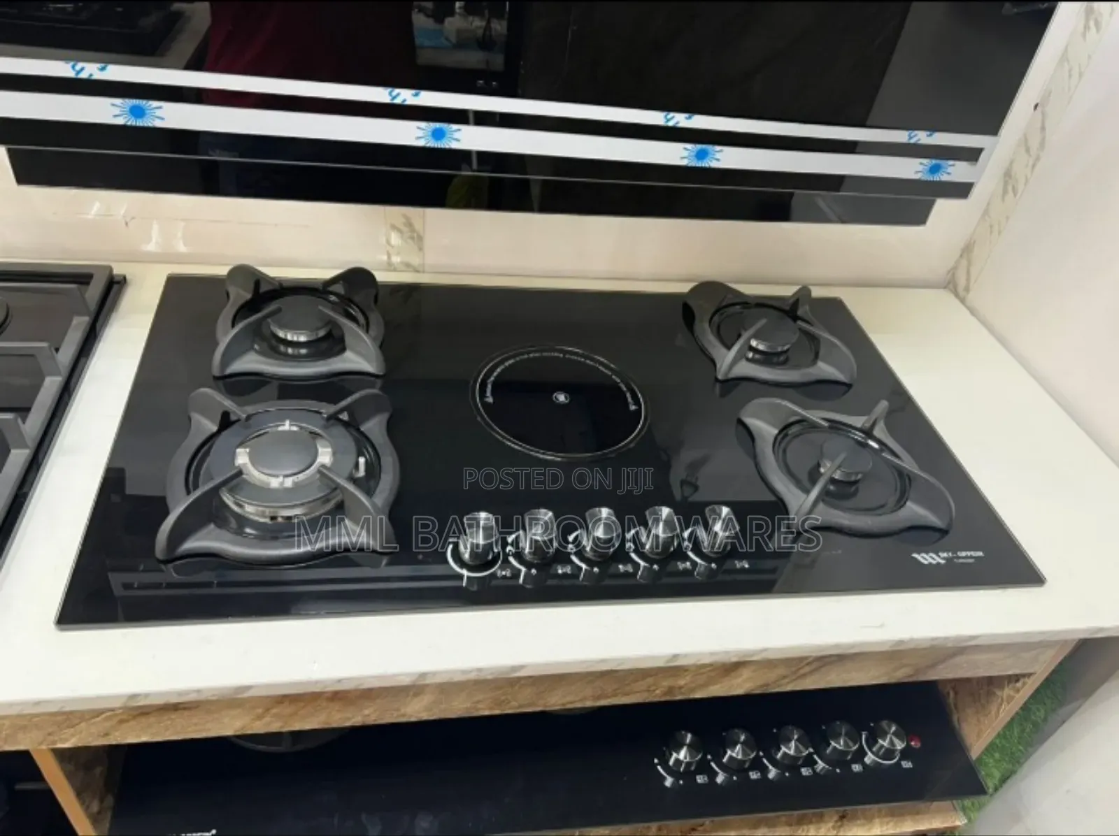 Built-in Gas Hob
4 Burners 1 Hot Plate Built-in Cooker