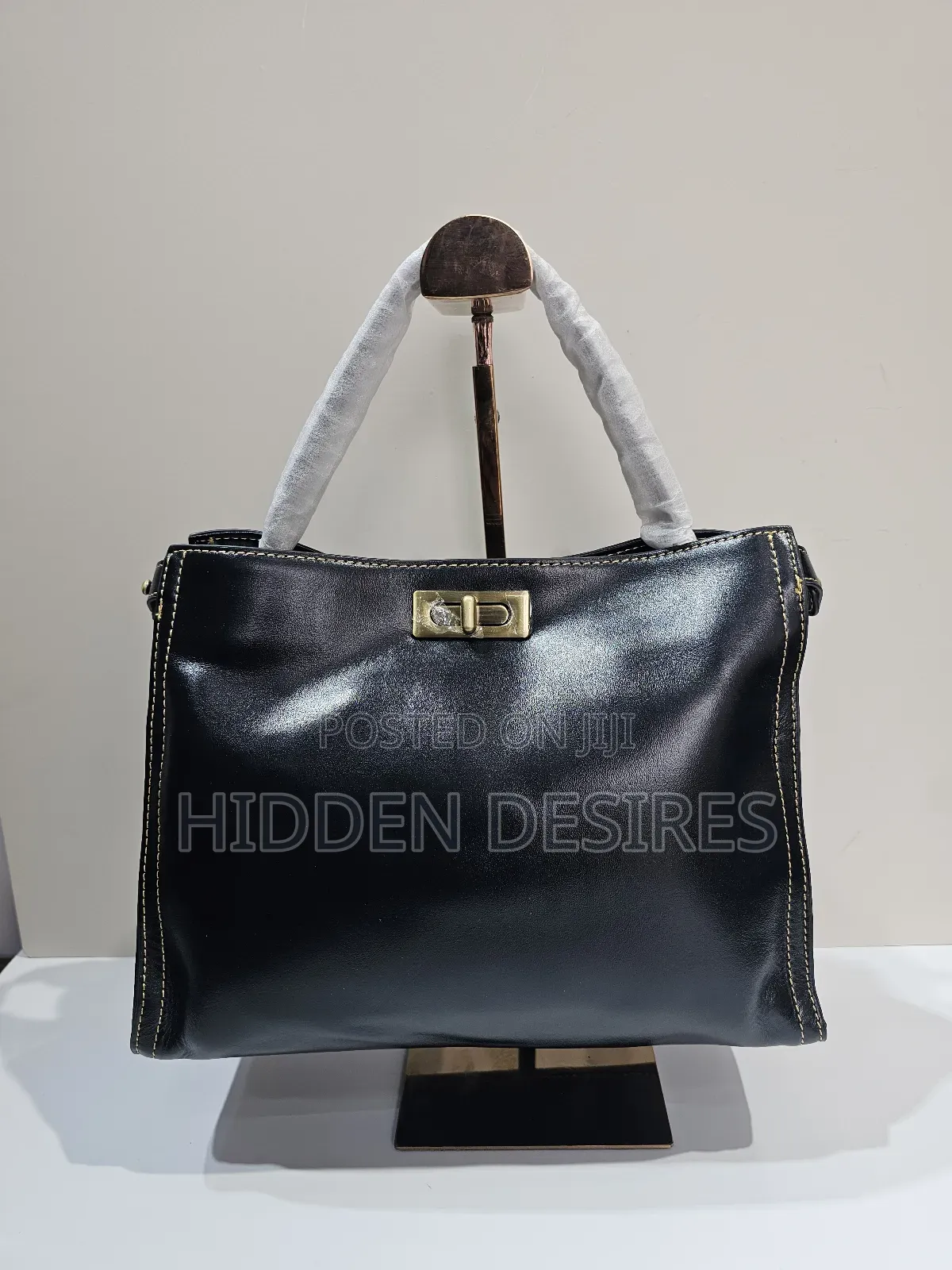 Black Clasp Bag With Thread Detail- Black