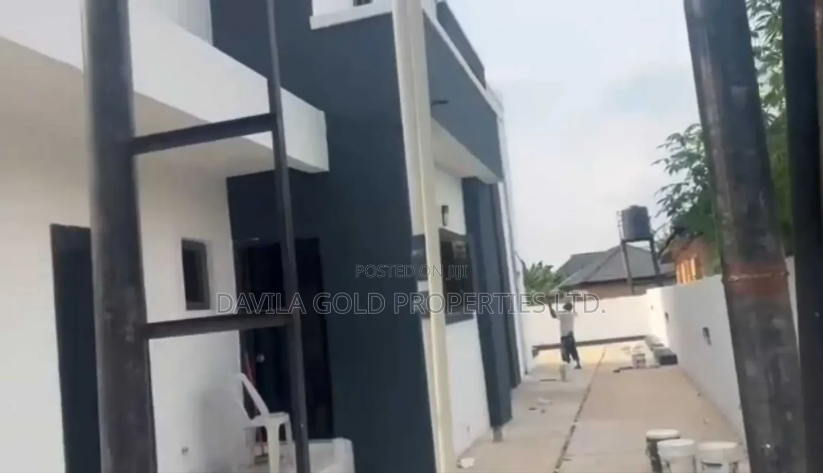 5bdrm Duplex in Benin City for sale