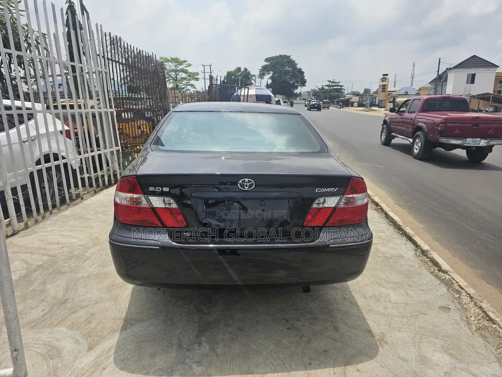 Toyota Camry XLE 4dr Sedan (2.4L 4cyl 4A) 2004 Black