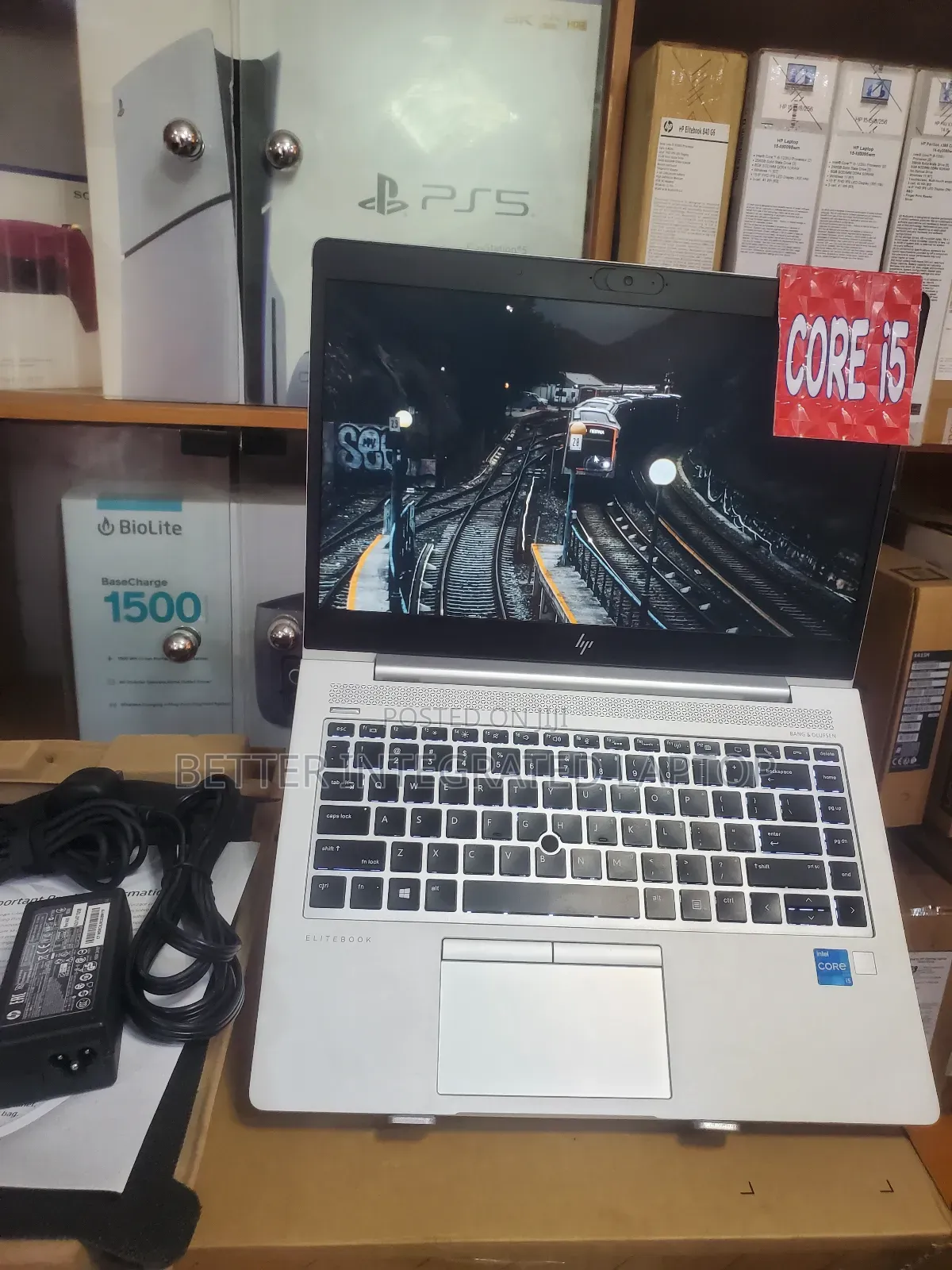 New Laptop HP EliteBook 725 12GB Intel Core 5 SSD 256GB