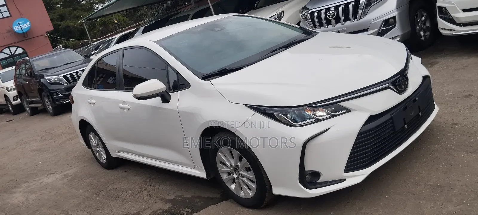 Toyota Corolla LE 2024 White