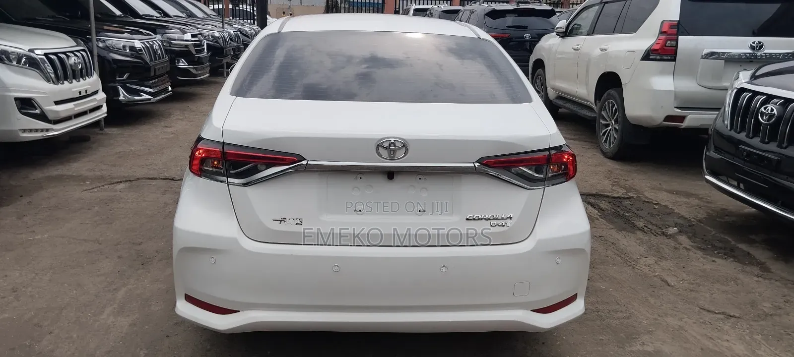 Toyota Corolla LE 2024 White