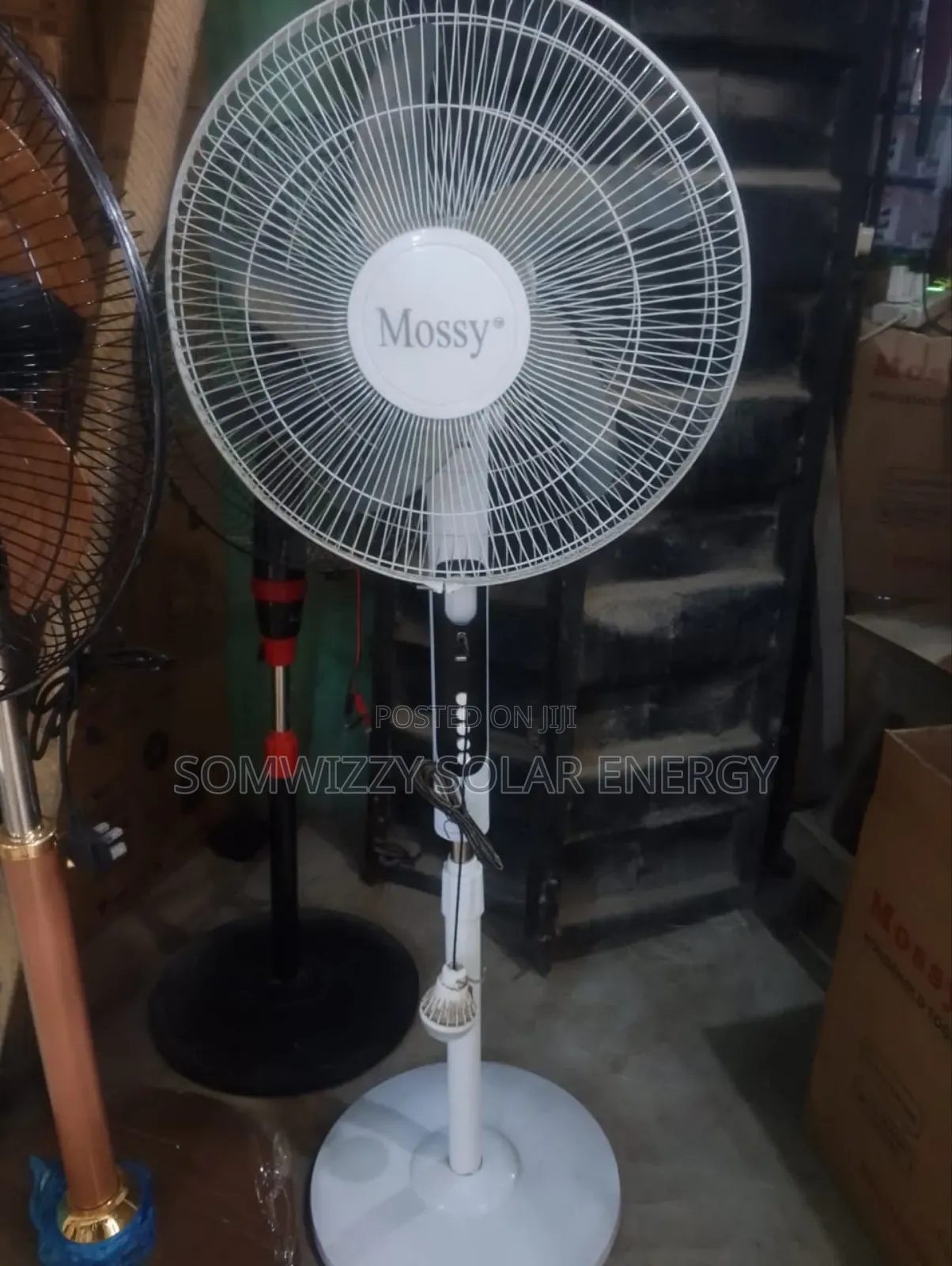 High Quality Mossy Solar Fan. 16 Inches