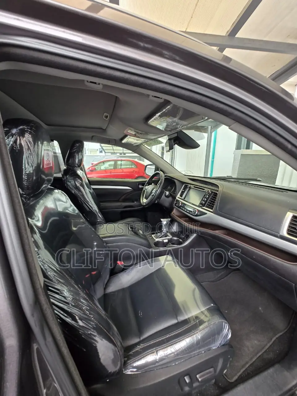 Toyota Highlander XLE 4x4 V6 (3.5L 6cyl 8A) 2018 Black