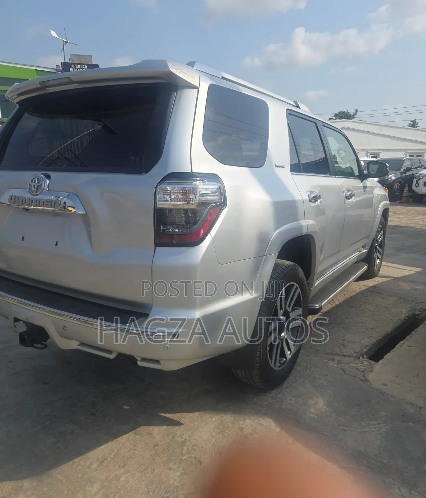 Toyota 4-Runner Limited 4dr SUV 4WD (4.0L 6cyl 5A) 2015 Silver