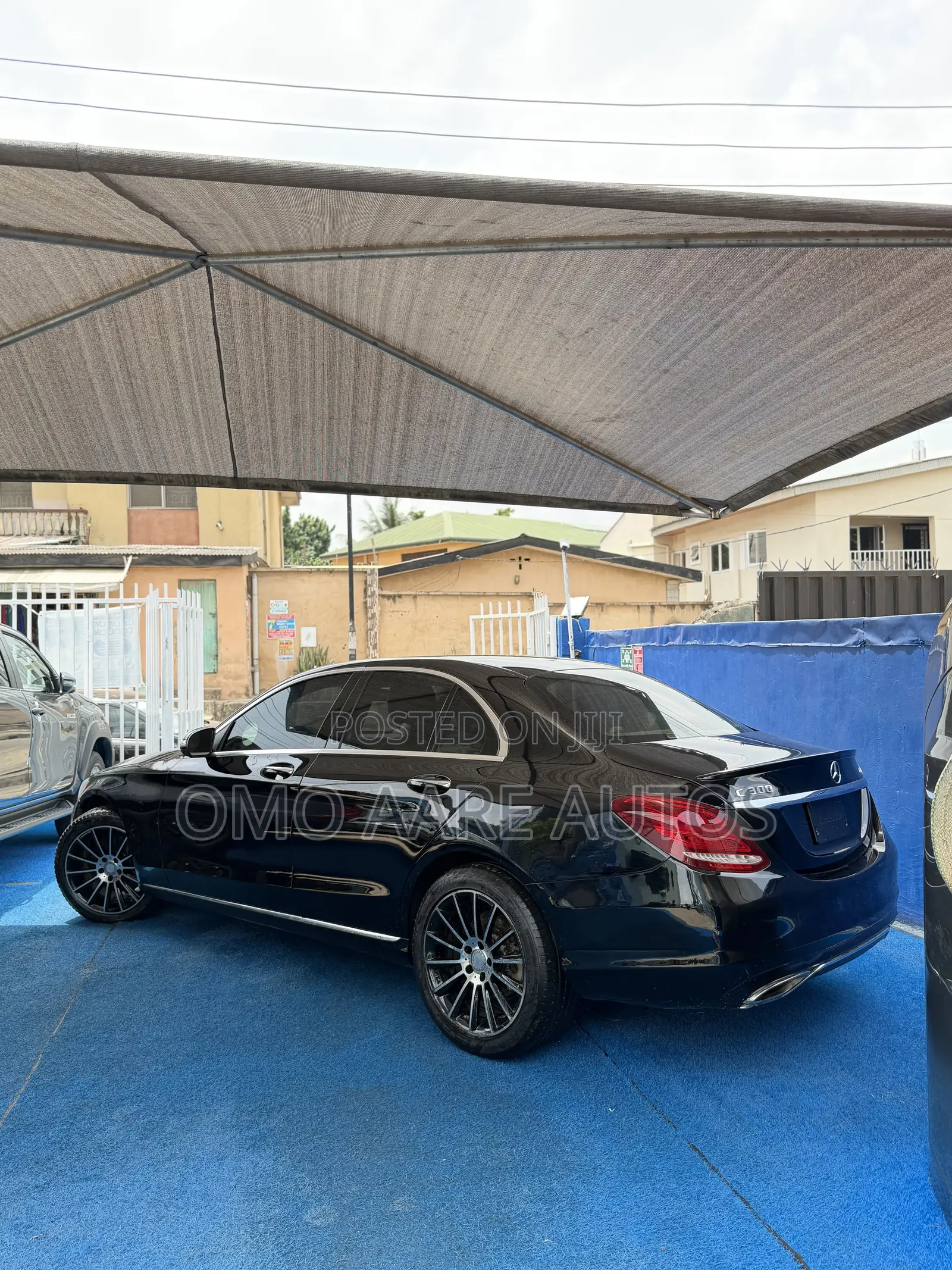 Mercedes-Benz C300 2016 Black