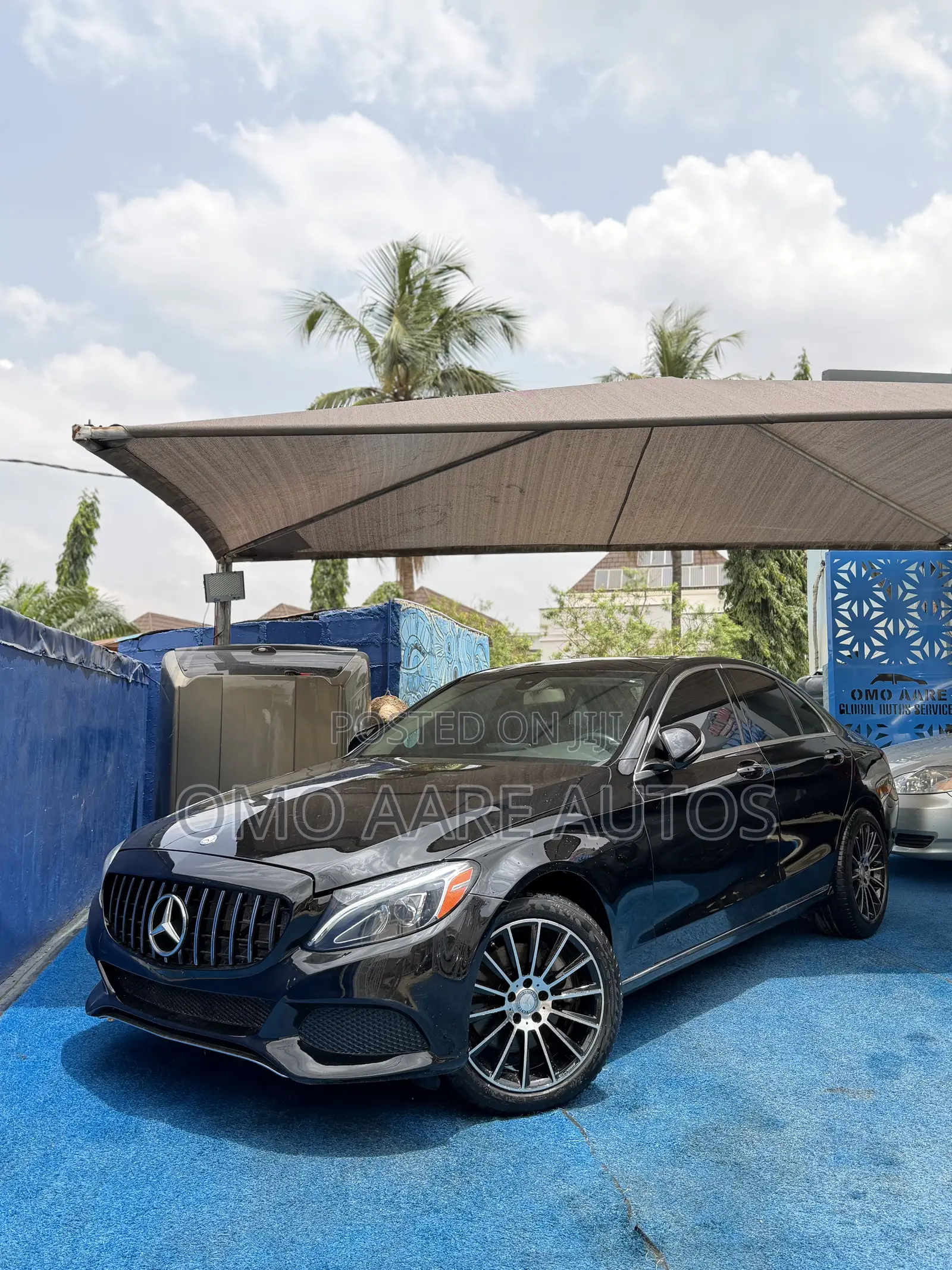 Mercedes-Benz C300 2016 Black