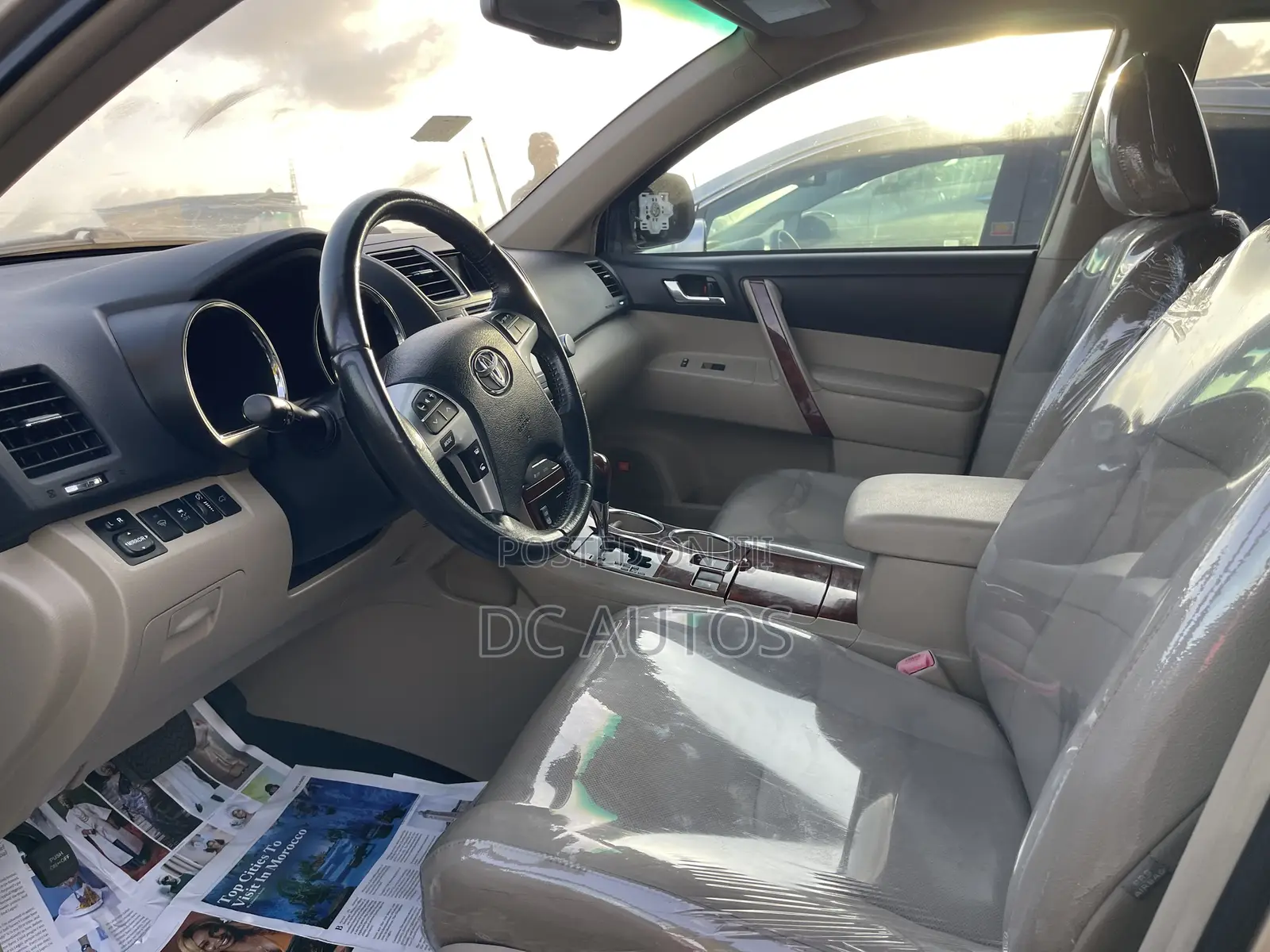 Toyota Highlander Limited 2012 Gold