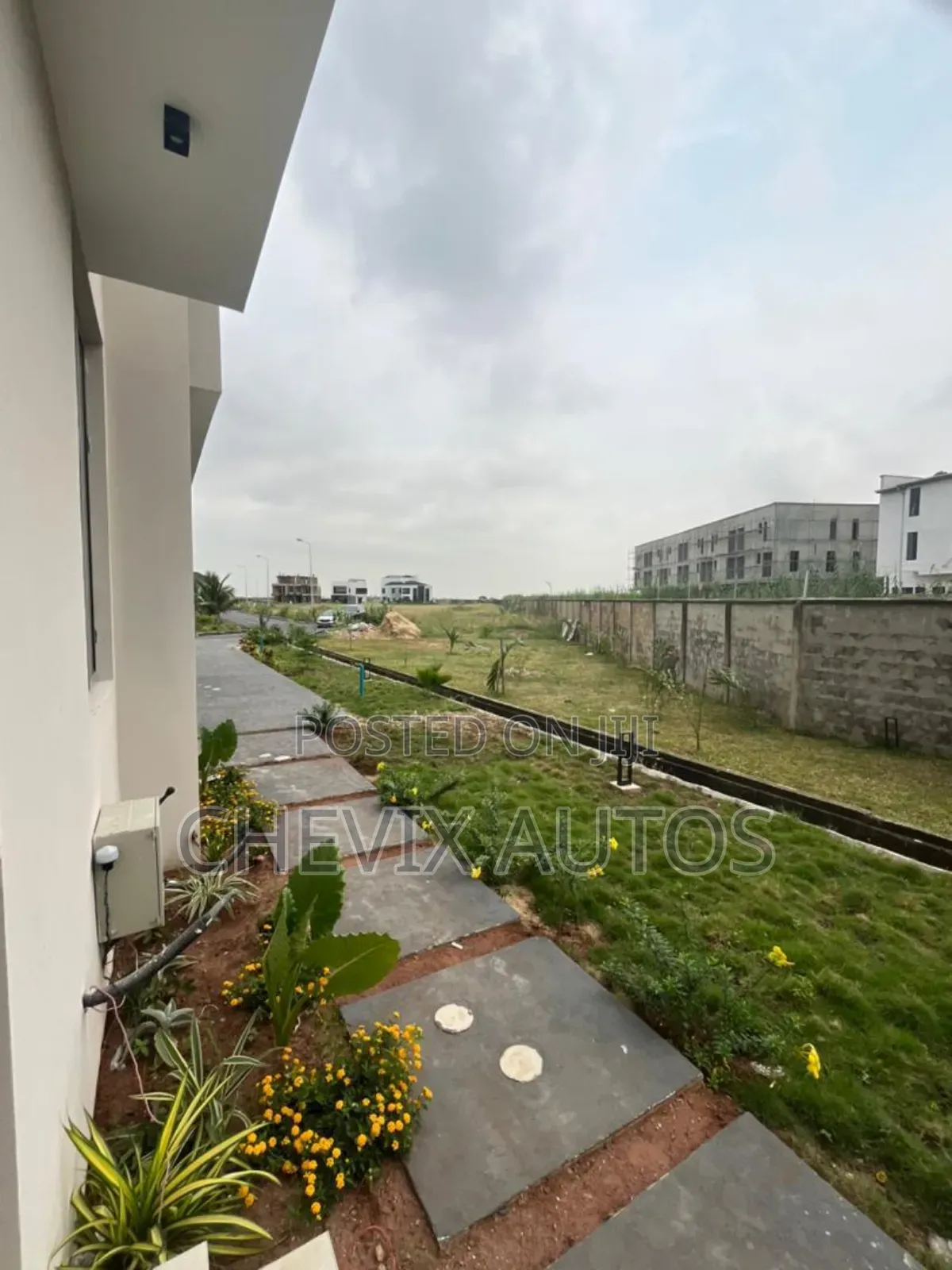 4bdrm Duplex in Cowrie Creek Estate, Ikate for sale