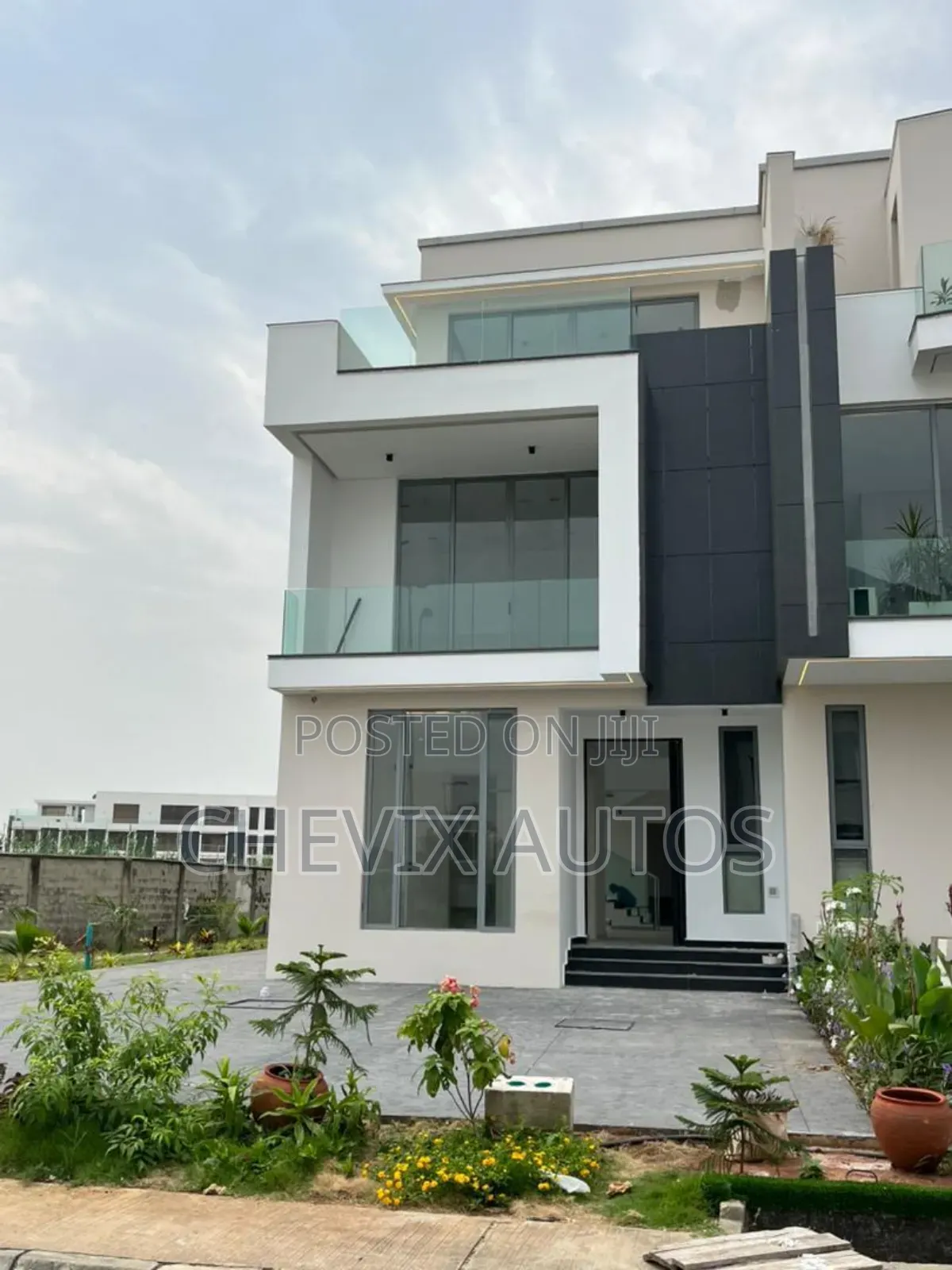 4bdrm Duplex in Cowrie Creek Estate, Ikate for sale