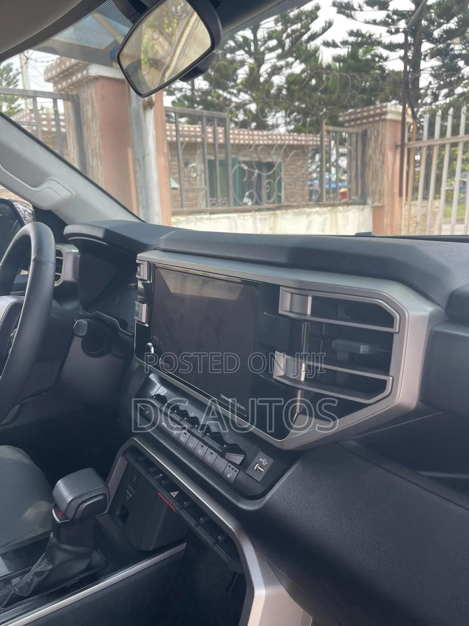 Toyota Tundra 2023 Black