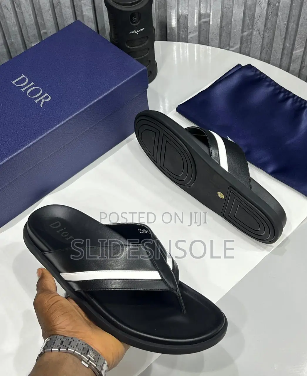 The Dior "D-Wave" Leather Thong Slide