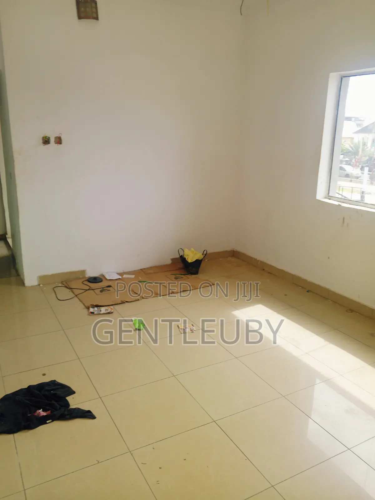 Shop/Office Space For Rent ,Lekki Phase 1