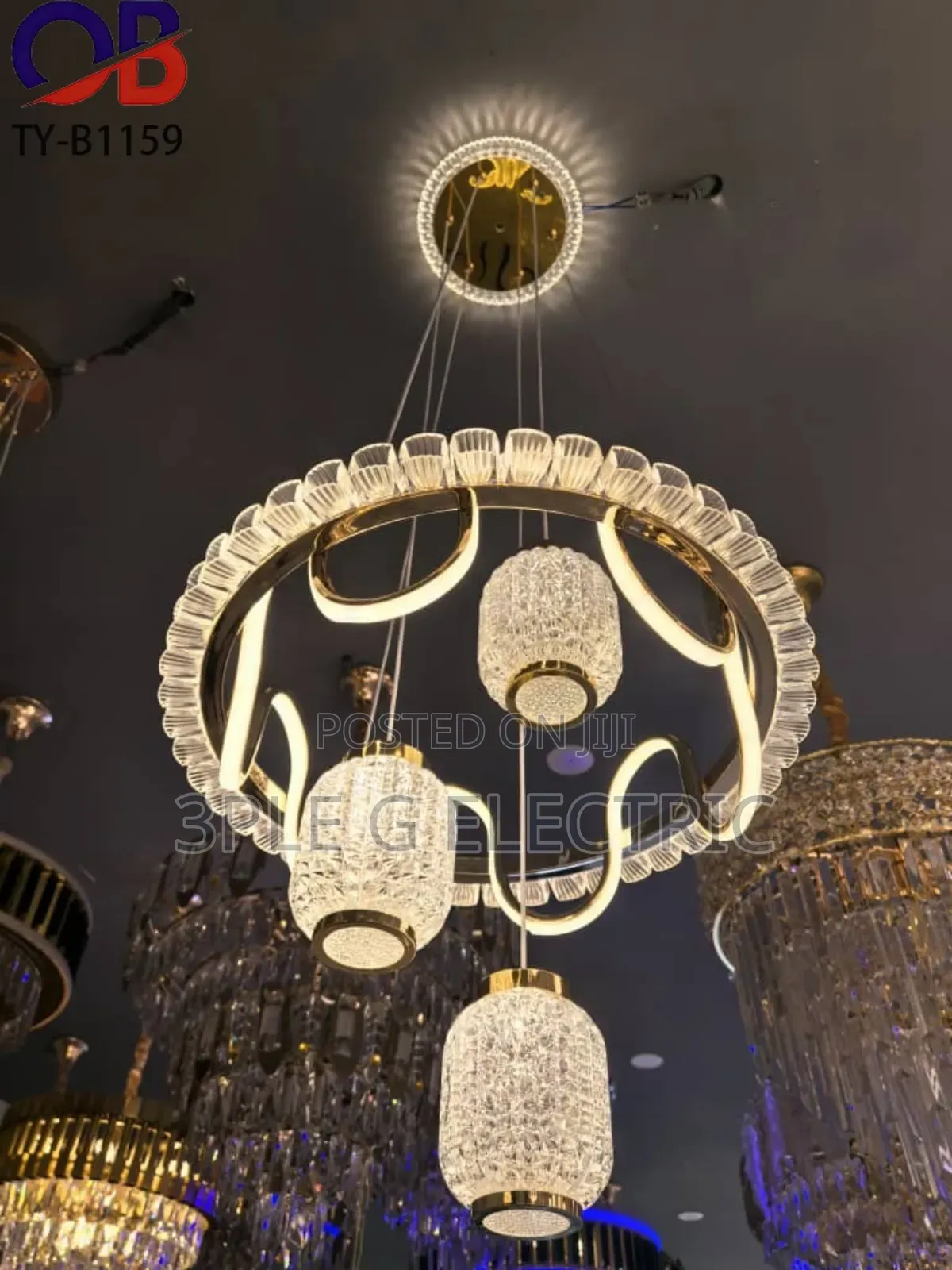 Beautiful Gold Body Pendant Light