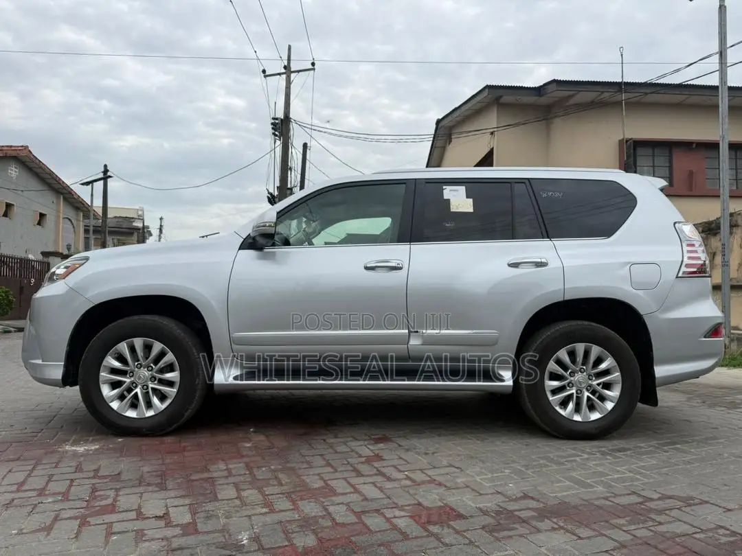 Lexus GX 460 Luxury 2018 Silver
