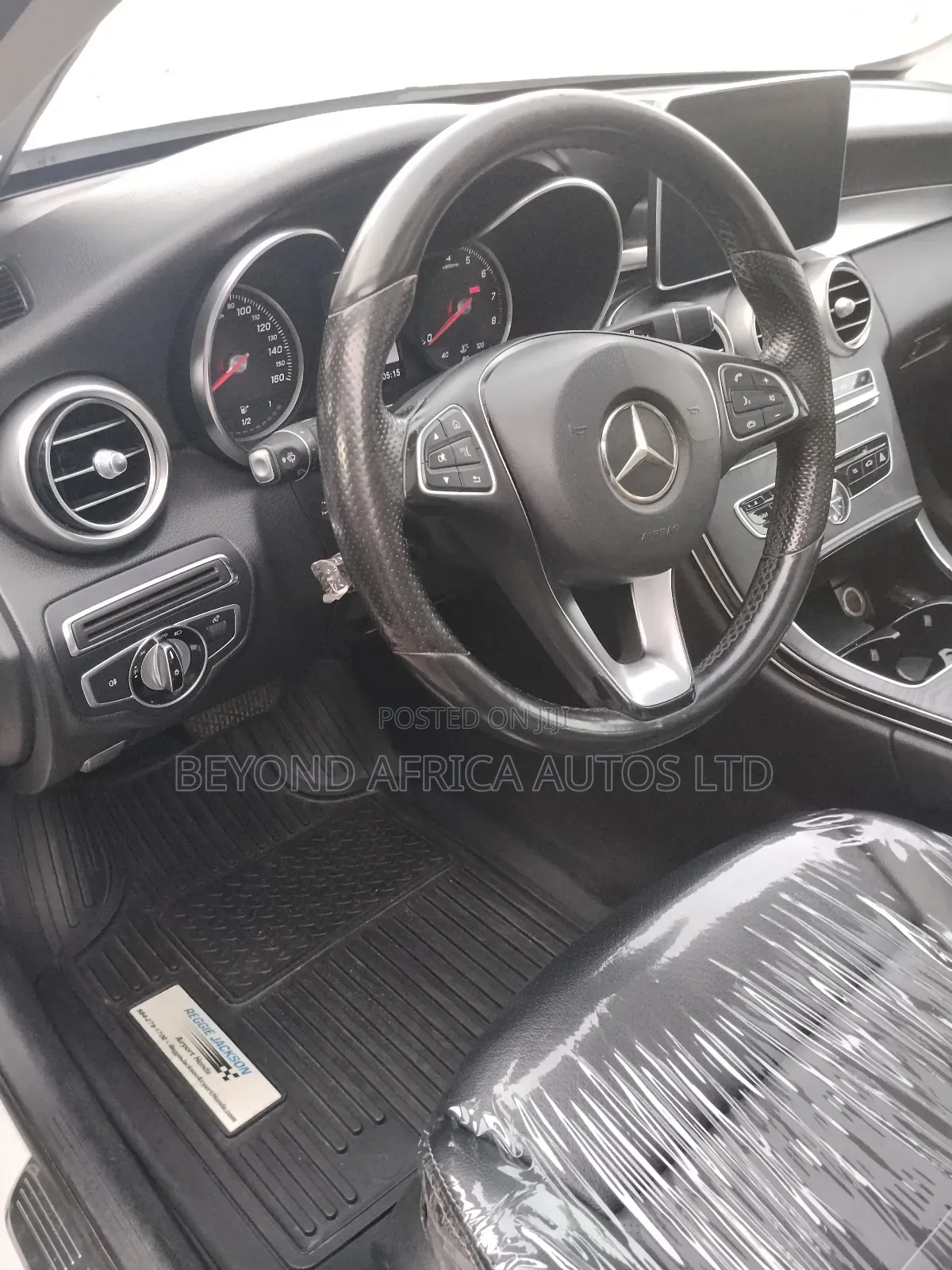 Mercedes-Benz C300 Base 4Matic Sedan AWD (2.0L 4cyl 7A) 2016 White