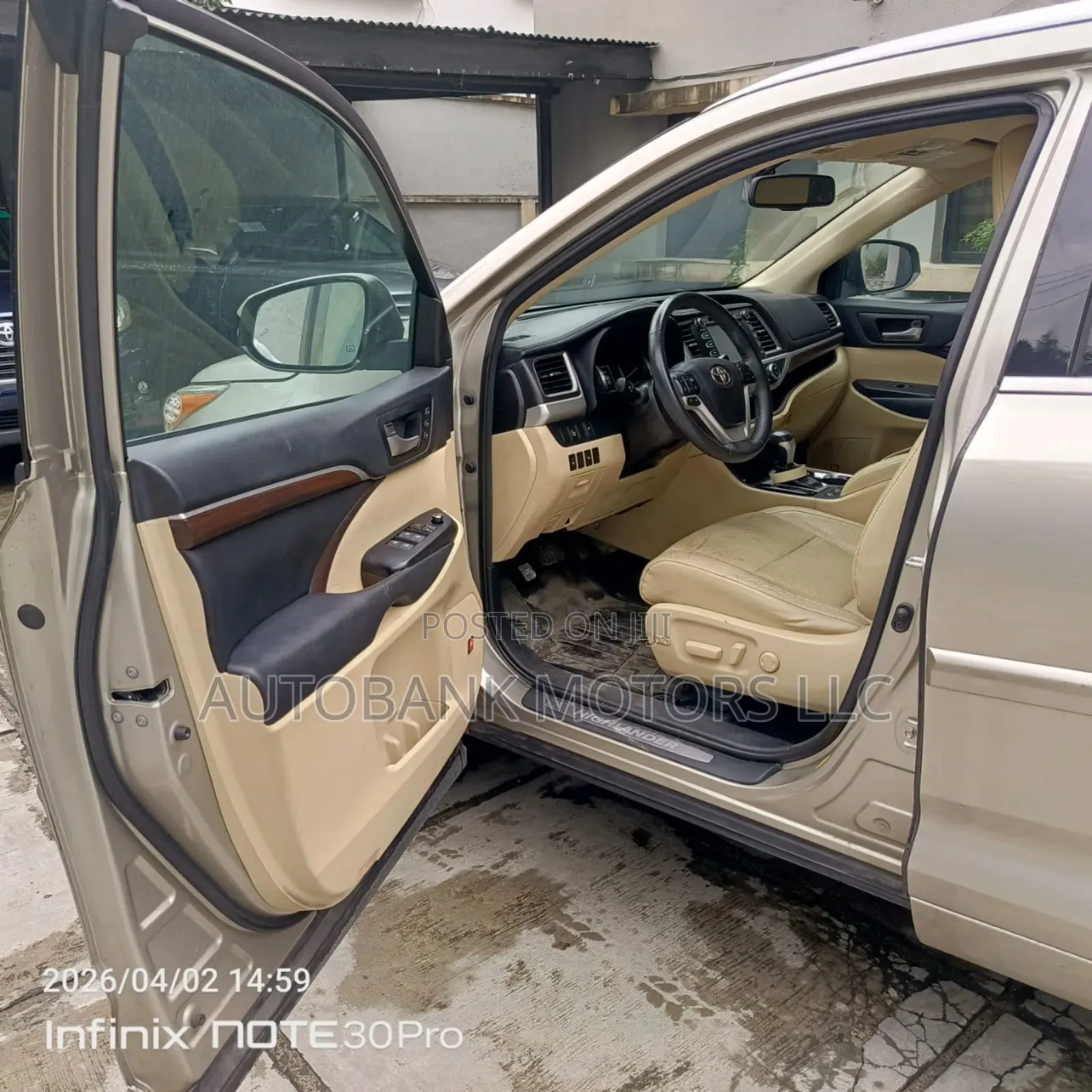 Toyota Highlander Limited 4dr SUV AWD (3.5L 6cyl 6A) 2015 Silver