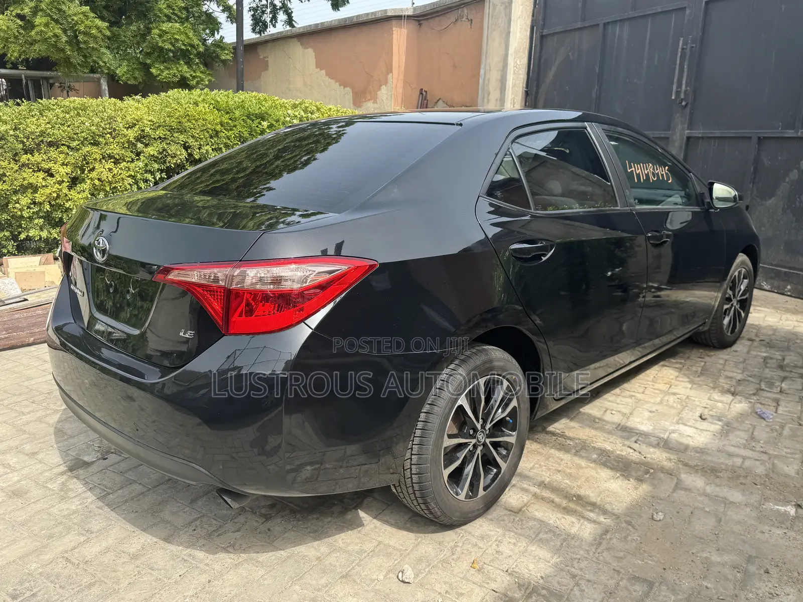 Toyota Corolla LE Premium 4dr Sedan (1.8L 4cyl CVT) 2014 Black