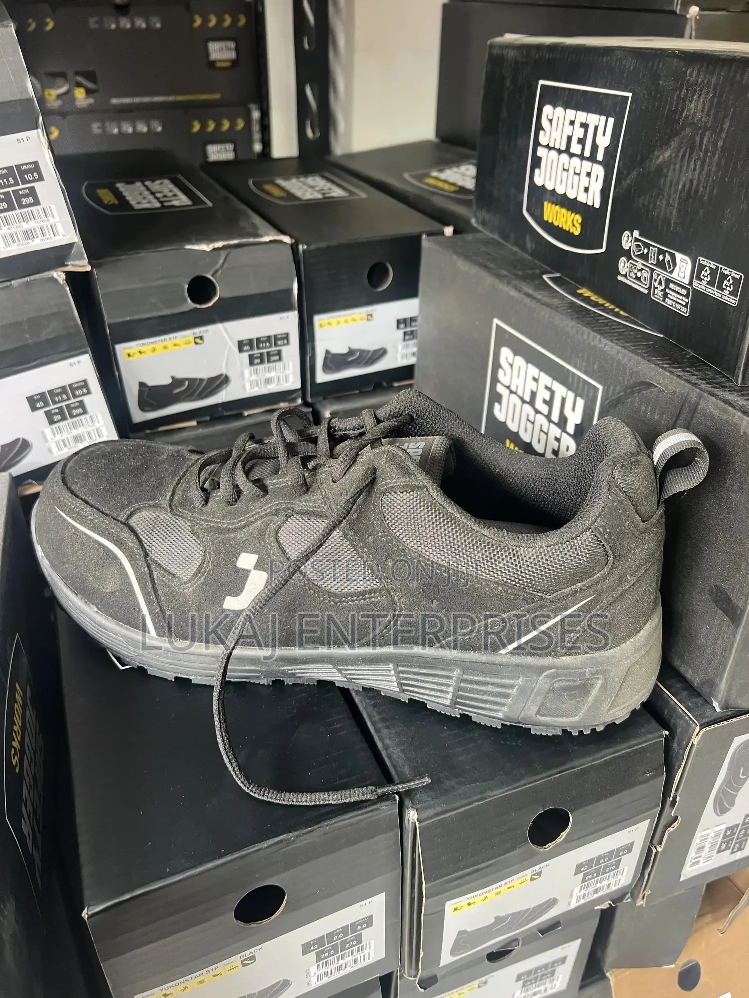 Fuji Low Safety Jogger Boot