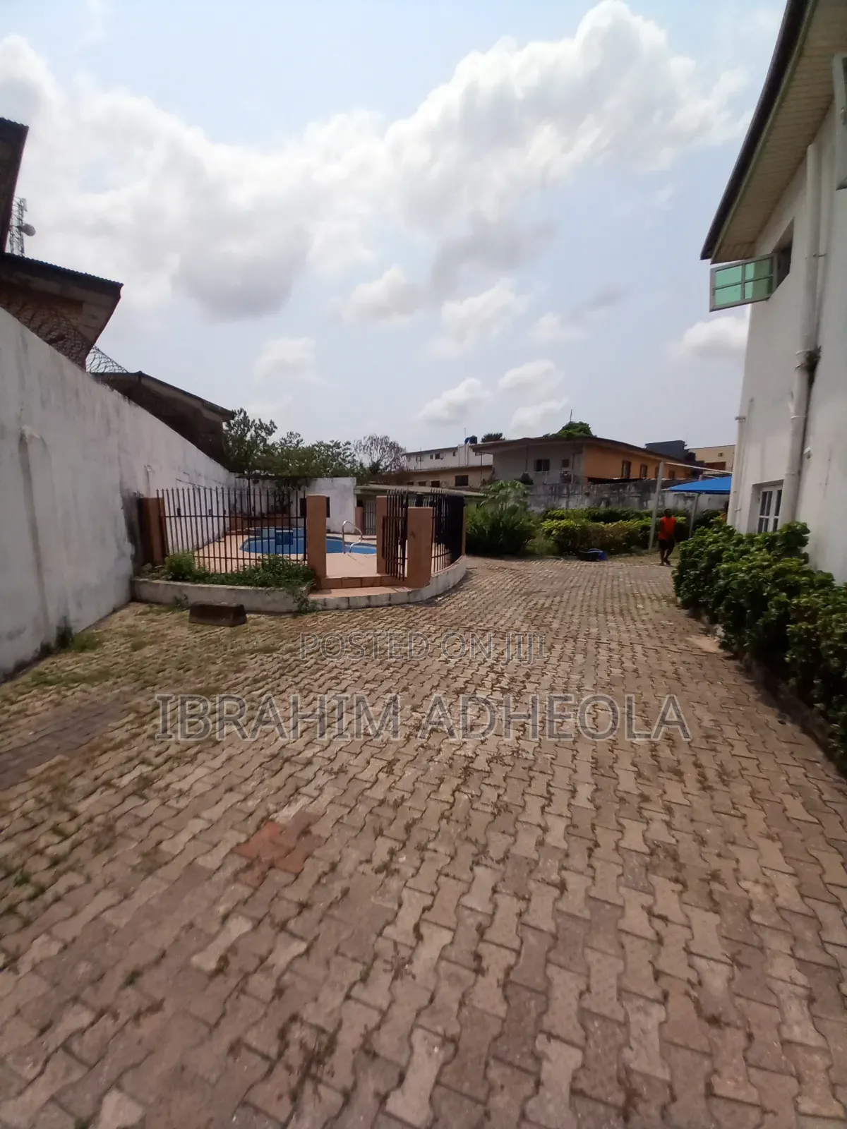 Land Measuring 900sqm With a Fully Detached Duplex