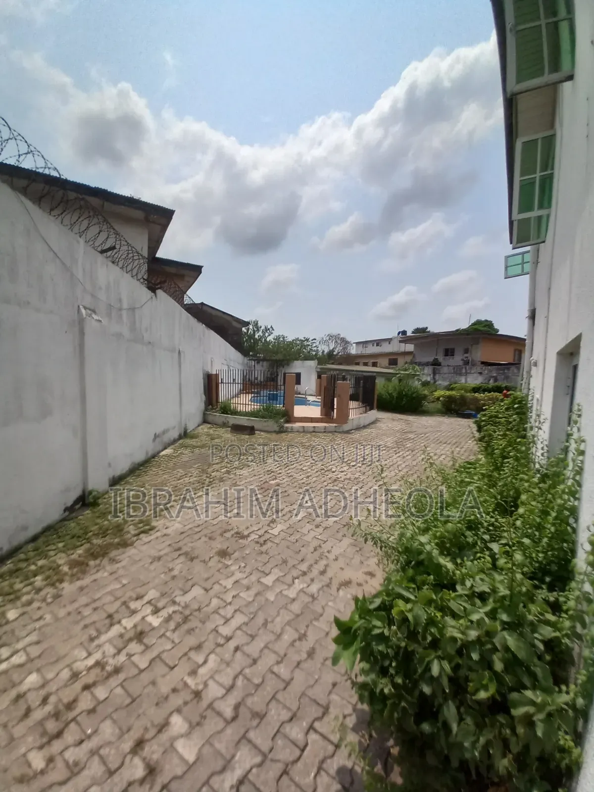 Land Measuring 900sqm With a Fully Detached Duplex