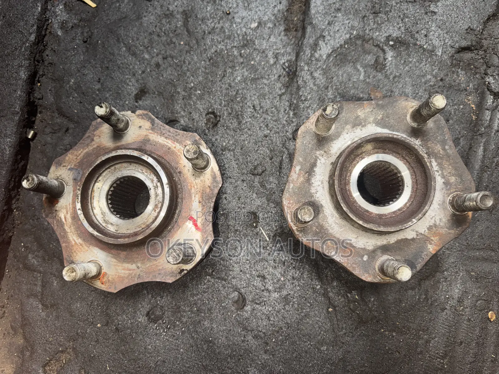 Hub for Nissan Rogue 2010-2015 Model