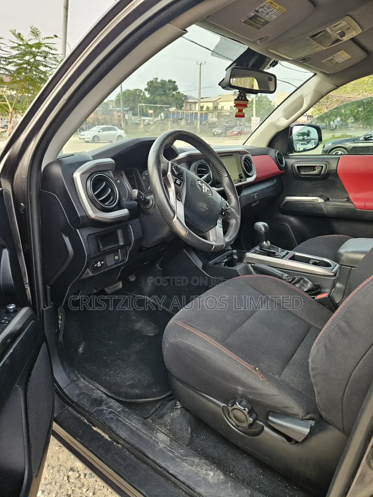 Toyota Tacoma 2018 Gray