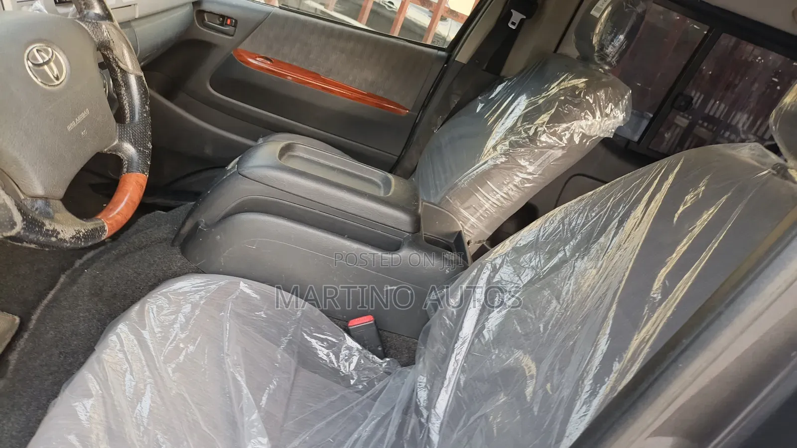 Toyota HiAce 2013 Silver