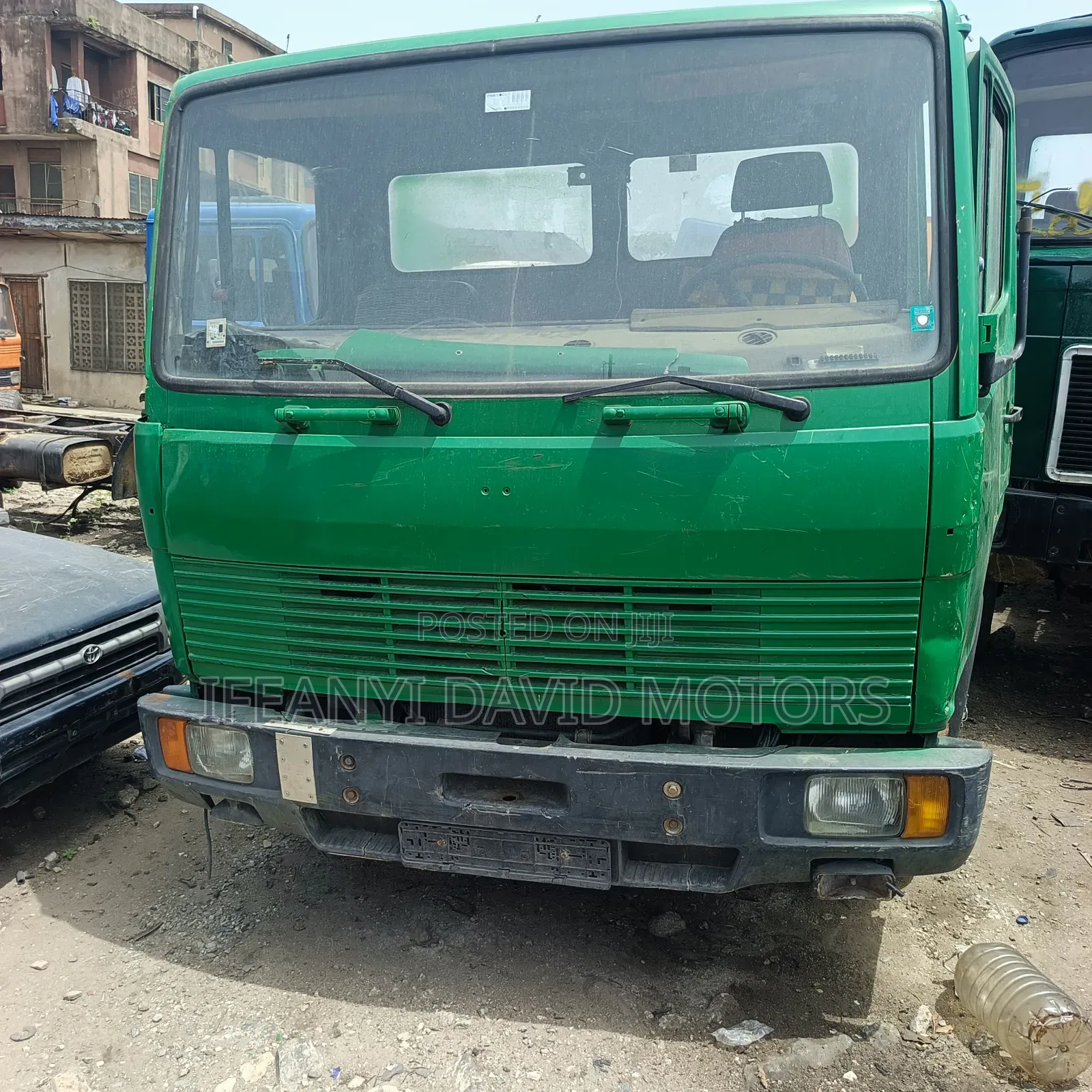 Mercedes Benz 814 Cap and Chassis Long Frame Tokunbo With Custom Paper