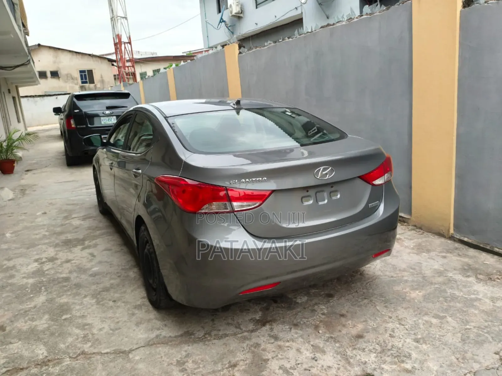 Hyundai Elantra 2013 Gray