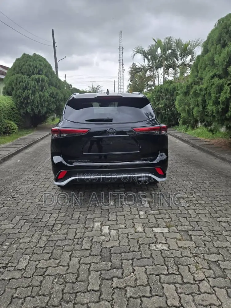 Toyota Highlander 2023 Black