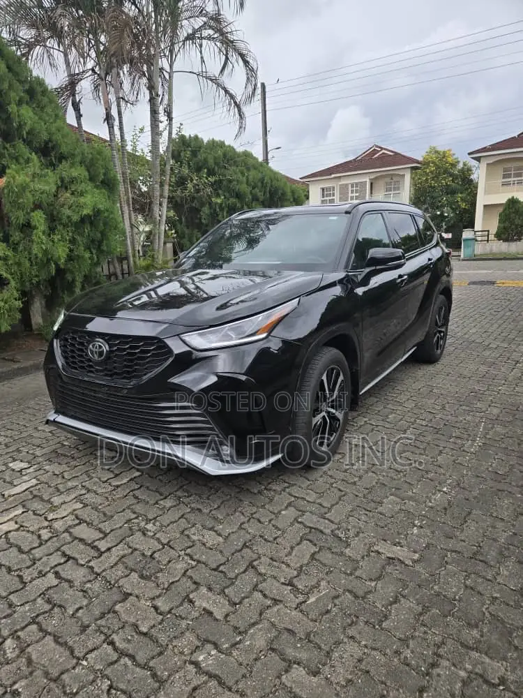 Toyota Highlander 2023 Black